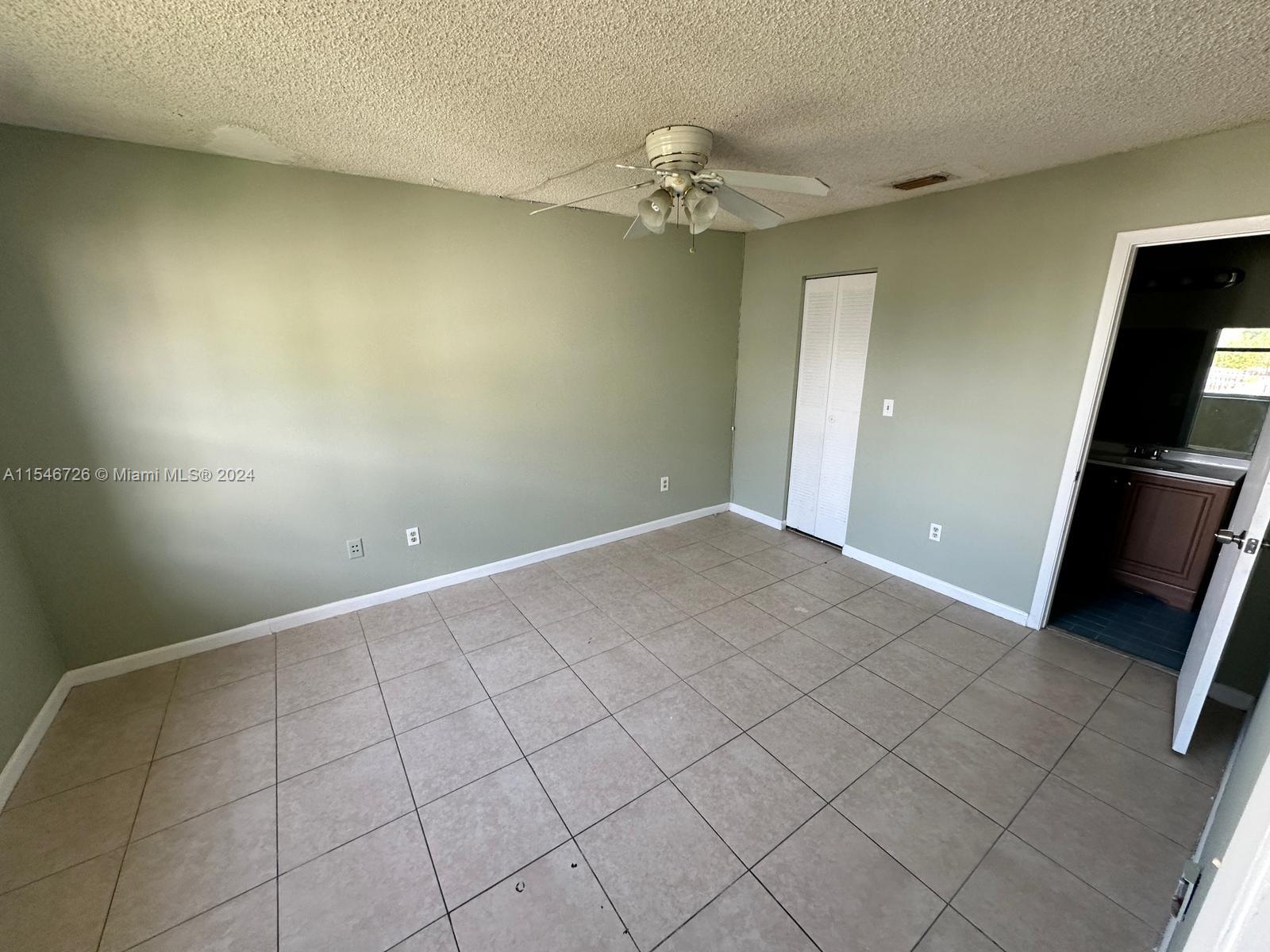 Miami, Florida 33179, 2 Bedrooms Bedrooms, ,2 BathroomsBathrooms,Residentiallease,For Rent,A11546726