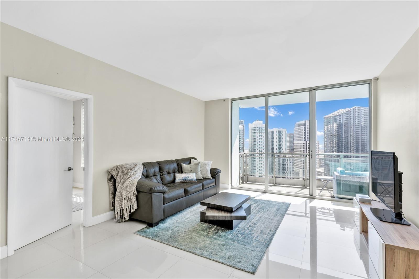 90 SW 3rd St 3303, Miami, Florida 33130, 2 Bedrooms Bedrooms, ,2 BathroomsBathrooms,Residentiallease,For Rent,90 SW 3rd St 3303,A11546714