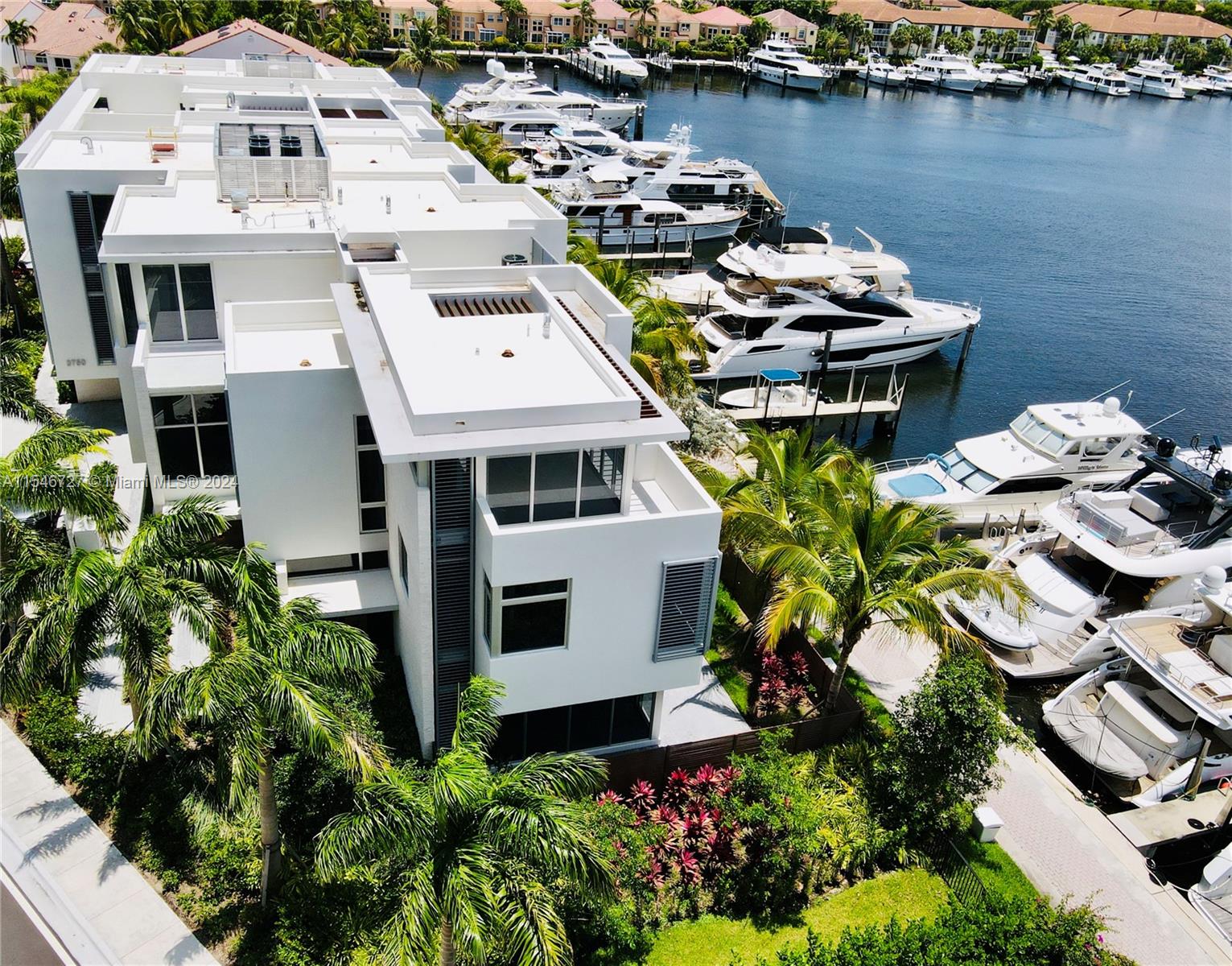 3750  Yacht Club Dr #TH6 For Sale A11546727, FL