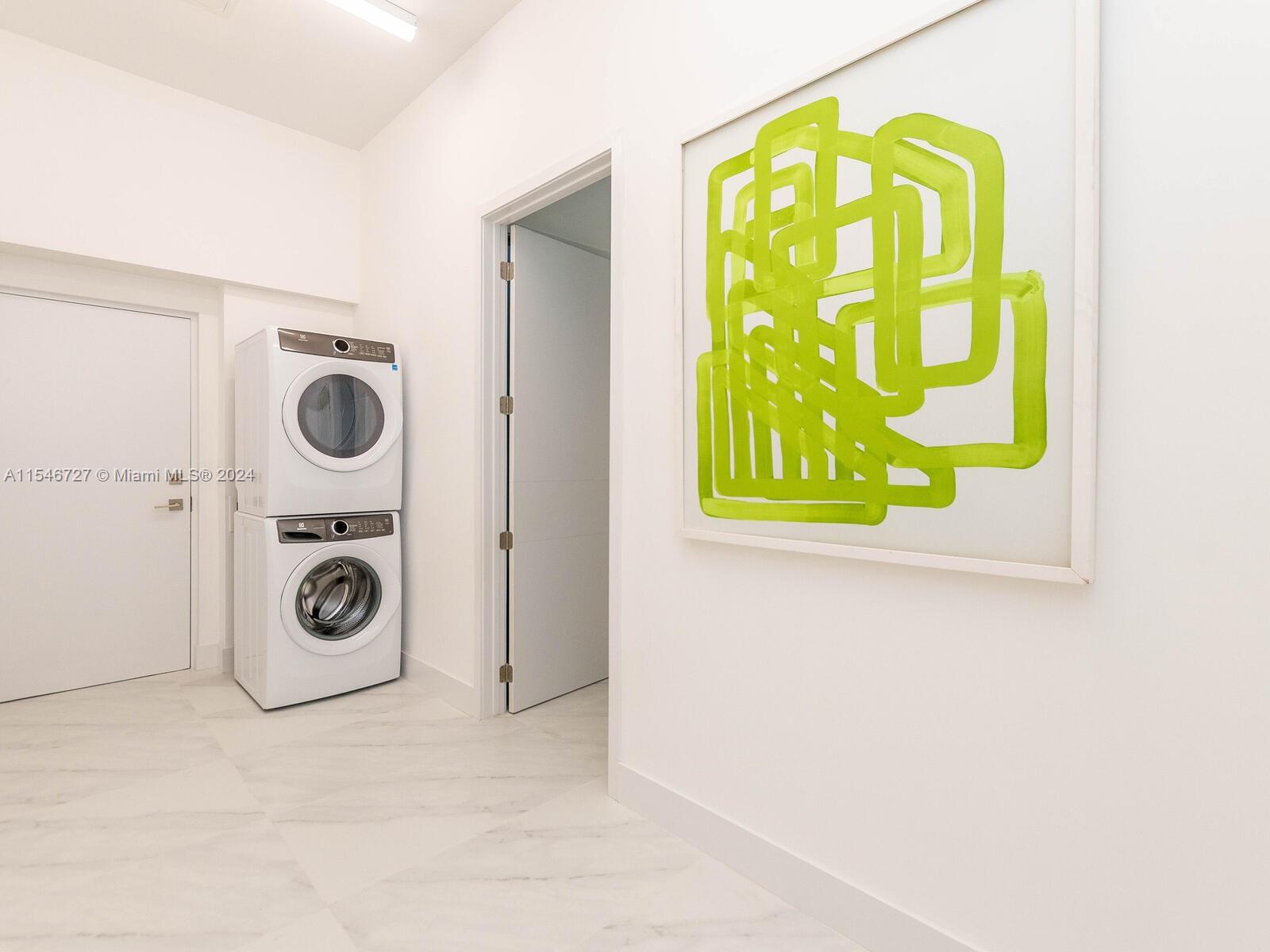 3750 Yacht Club Dr TH6, Aventura, Florida 33180, 5 Bedrooms Bedrooms, ,5 BathroomsBathrooms,Residential,For Sale,3750 Yacht Club Dr TH6,A11546727