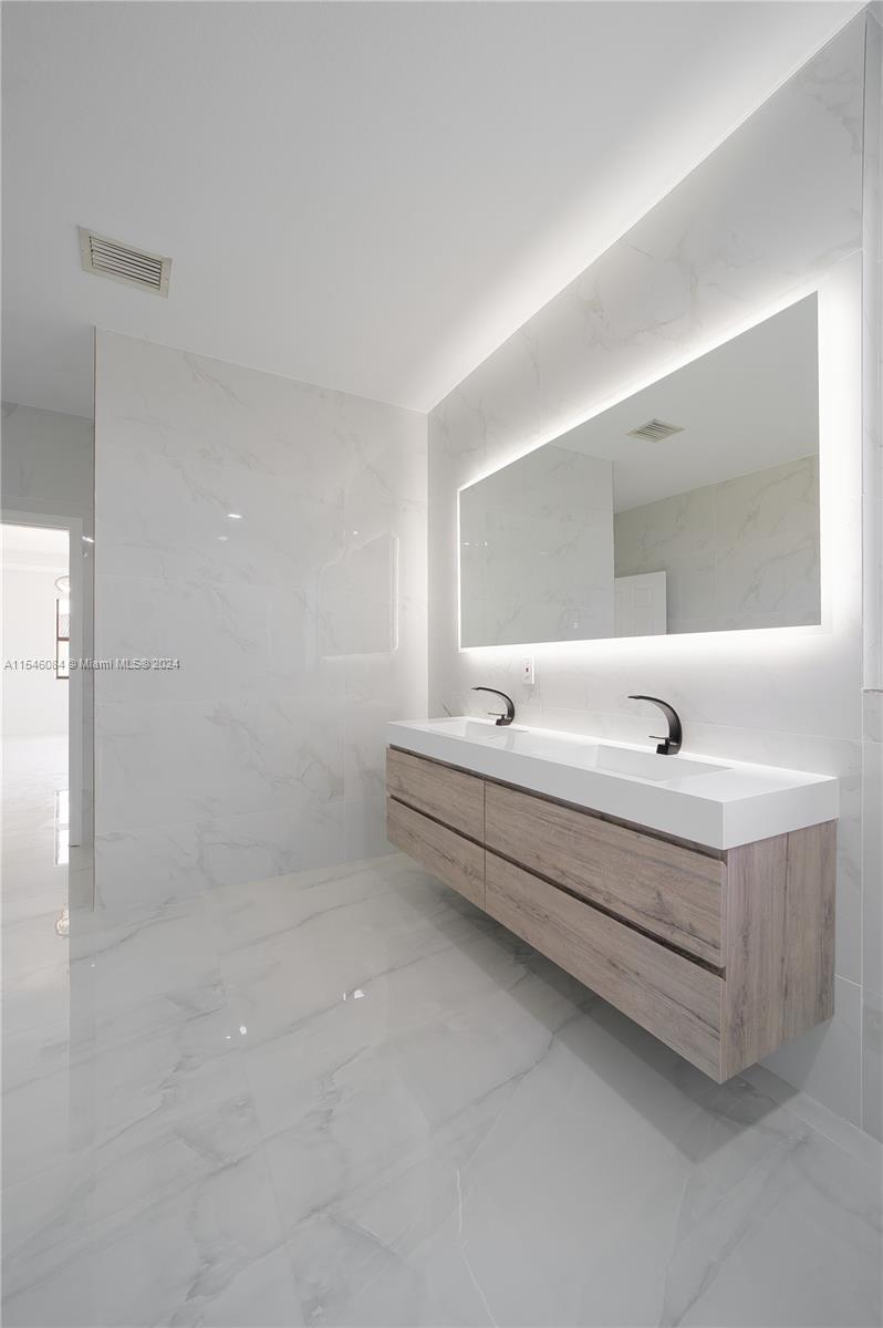 4354 SW 165th Ct, Miami, Florida 33185, 4 Bedrooms Bedrooms, ,2 BathroomsBathrooms,Residential,For Sale,4354 SW 165th Ct,A11546084