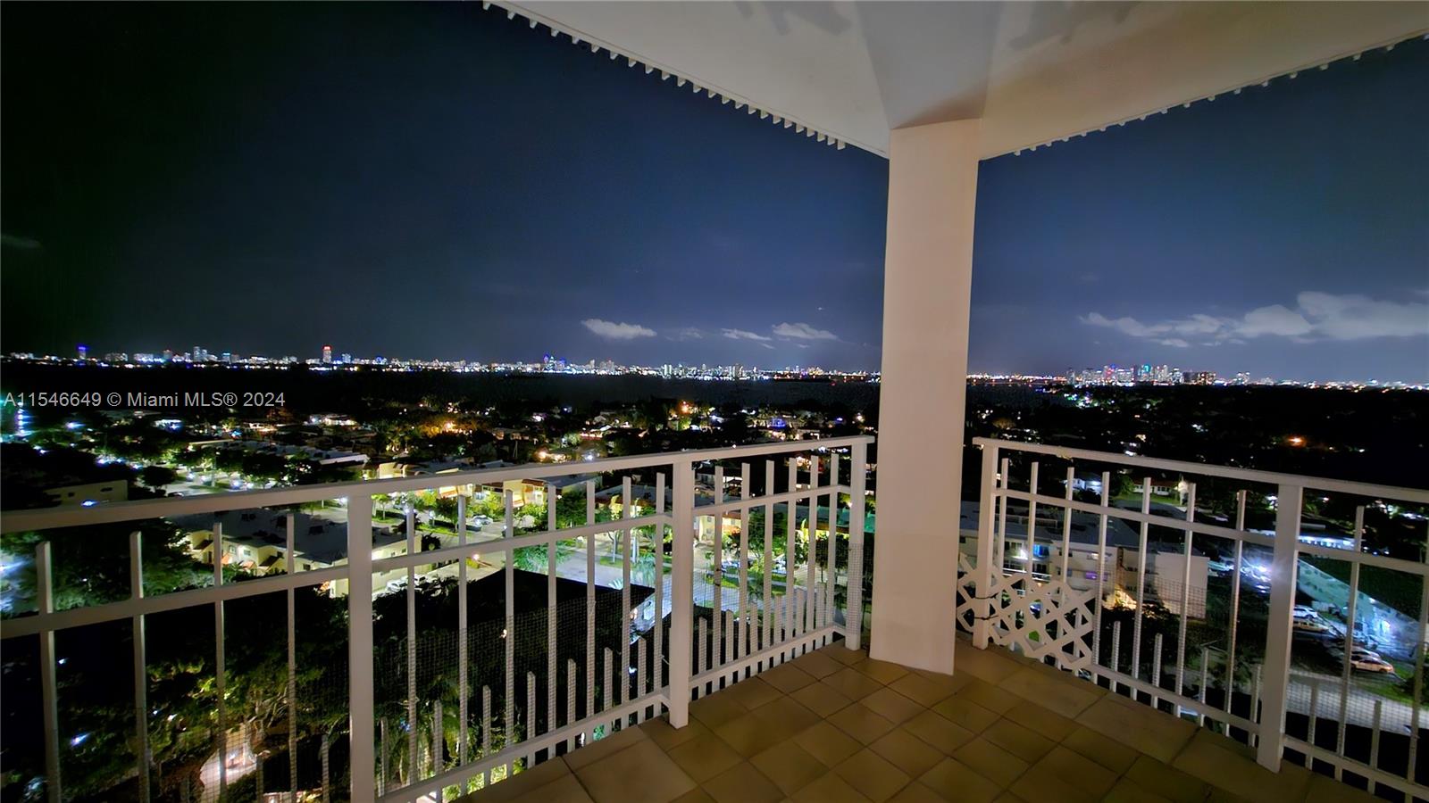 2000 Towerside Ter 1506, Miami, Florida 33138, 2 Bedrooms Bedrooms, ,2 BathroomsBathrooms,Residential,For Sale,2000 Towerside Ter 1506,A11546649