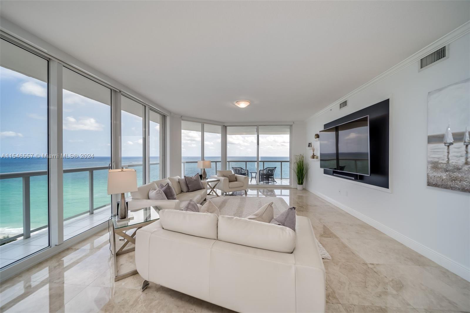6001 N Ocean Dr 1401, Hollywood, Florida 33019, 3 Bedrooms Bedrooms, ,2 BathroomsBathrooms,Residential,For Sale,6001 N Ocean Dr 1401,A11546557