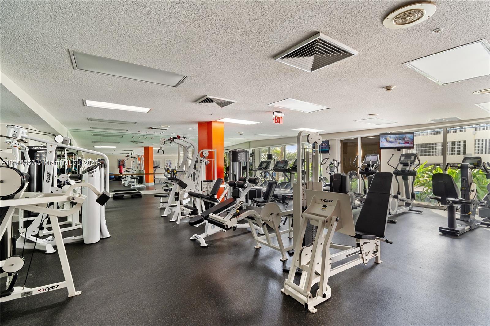 6001 N Ocean Dr 1401, Hollywood, Florida 33019, 3 Bedrooms Bedrooms, ,2 BathroomsBathrooms,Residential,For Sale,6001 N Ocean Dr 1401,A11546557