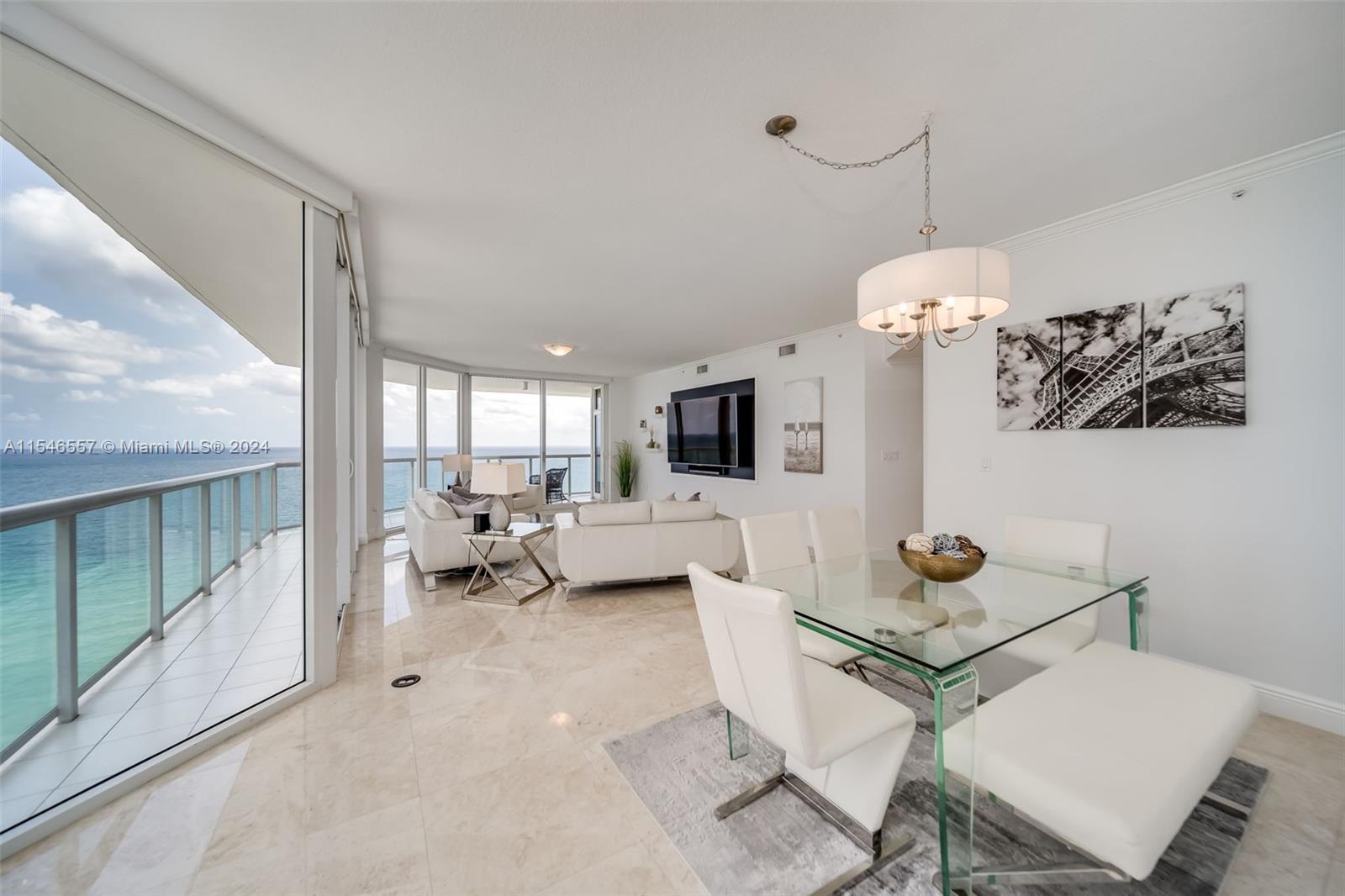 6001 N Ocean Dr 1401, Hollywood, Florida 33019, 3 Bedrooms Bedrooms, ,2 BathroomsBathrooms,Residential,For Sale,6001 N Ocean Dr 1401,A11546557