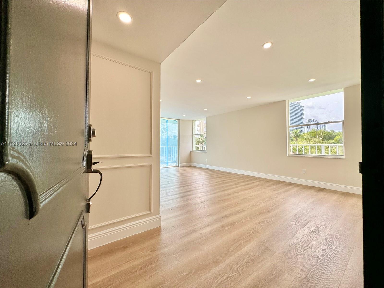 16546 NE 26th Ave 3G, North Miami Beach, Florida 33160, 2 Bedrooms Bedrooms, ,2 BathroomsBathrooms,Residentiallease,For Rent,16546 NE 26th Ave 3G,A11526928