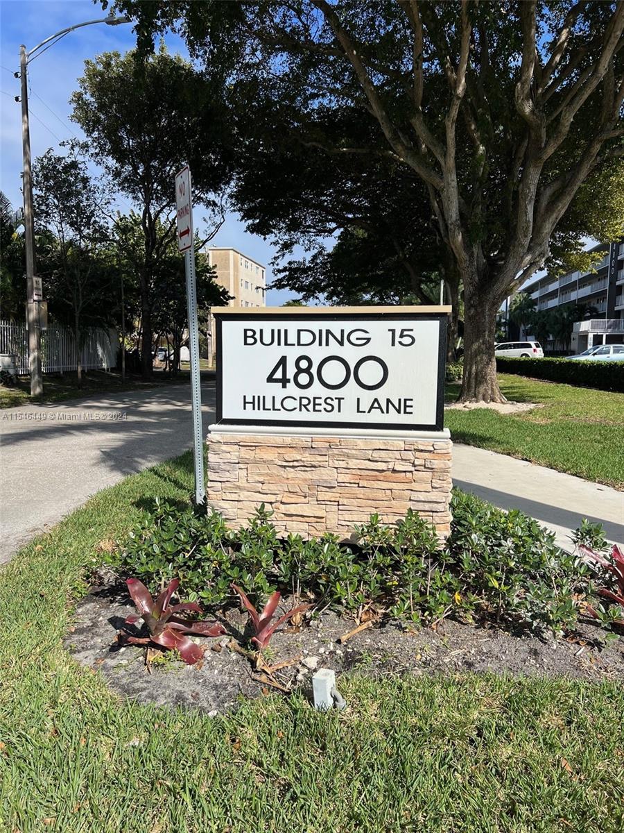 4800 Hillcrest LN 402, Hollywood, Florida 33021, 2 Bedrooms Bedrooms, ,2 BathroomsBathrooms,Residential,For Sale,4800 Hillcrest LN 402,A11546449