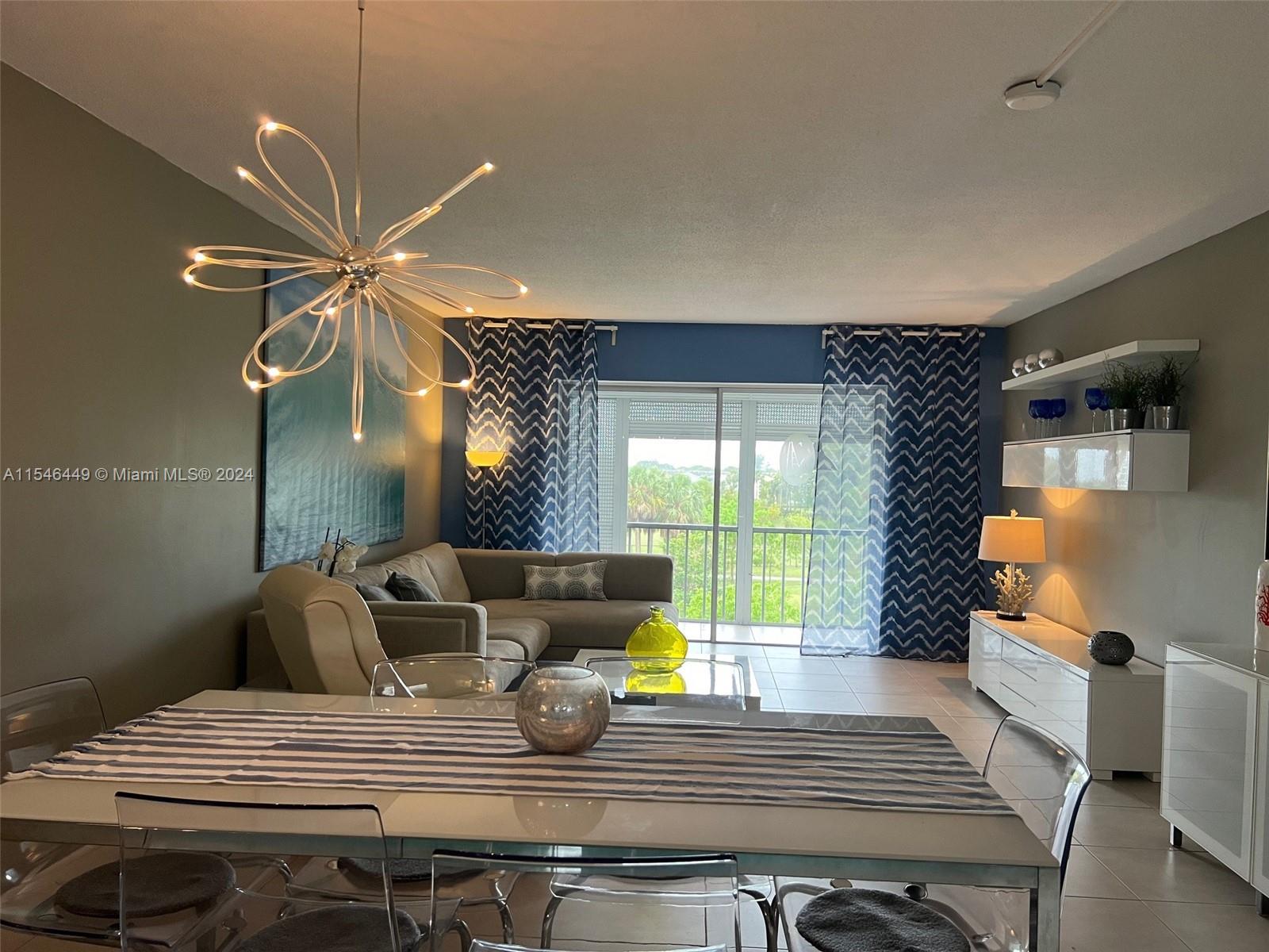 4800 Hillcrest LN 402, Hollywood, Florida 33021, 2 Bedrooms Bedrooms, ,2 BathroomsBathrooms,Residential,For Sale,4800 Hillcrest LN 402,A11546449