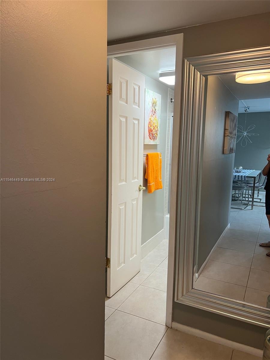 4800 Hillcrest LN 402, Hollywood, Florida 33021, 2 Bedrooms Bedrooms, ,2 BathroomsBathrooms,Residential,For Sale,4800 Hillcrest LN 402,A11546449