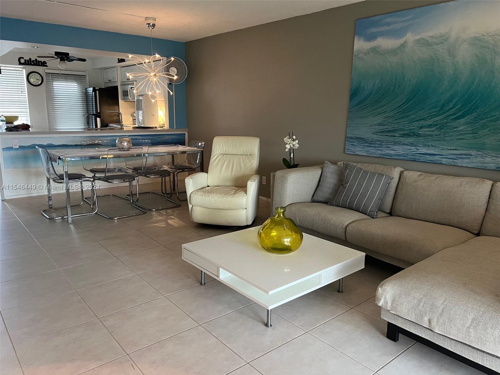 4800 Hillcrest LN 402, Hollywood, Florida 33021, 2 Bedrooms Bedrooms, ,2 BathroomsBathrooms,Residential,For Sale,4800 Hillcrest LN 402,A11546449