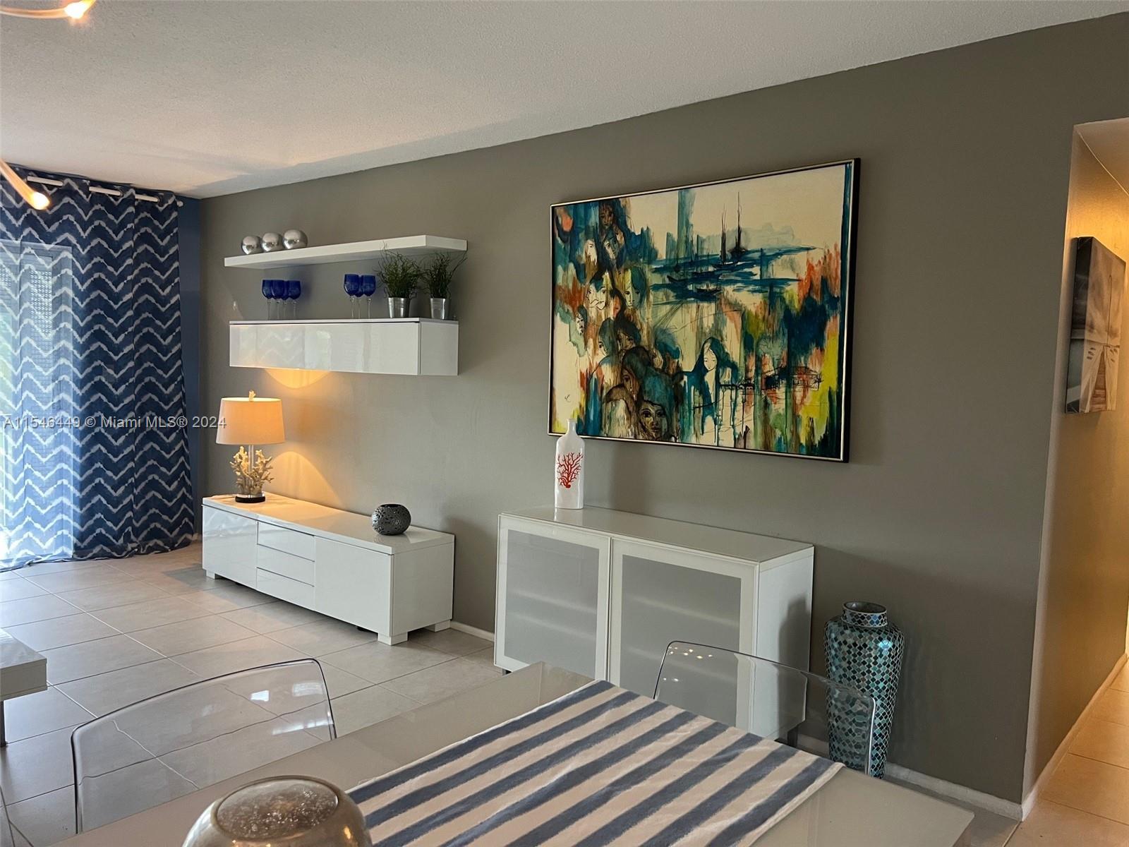 4800 Hillcrest LN 402, Hollywood, Florida 33021, 2 Bedrooms Bedrooms, ,2 BathroomsBathrooms,Residential,For Sale,4800 Hillcrest LN 402,A11546449