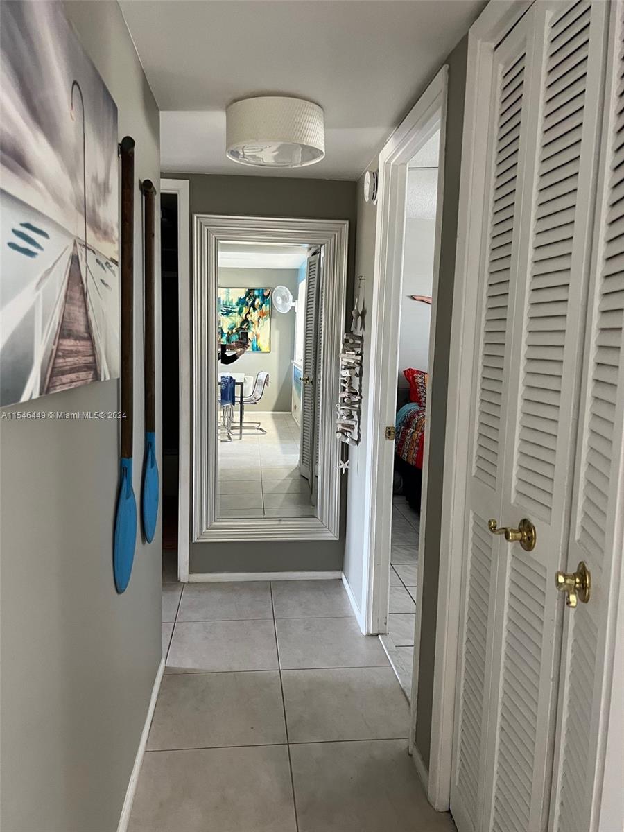 4800 Hillcrest LN 402, Hollywood, Florida 33021, 2 Bedrooms Bedrooms, ,2 BathroomsBathrooms,Residential,For Sale,4800 Hillcrest LN 402,A11546449