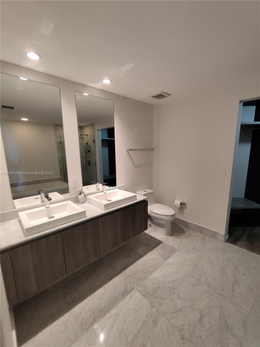 801 S Miami Ave 2405, Miami, Florida 33130, 2 Bedrooms Bedrooms, ,2 BathroomsBathrooms,Residentiallease,For Rent,801 S Miami Ave 2405,A11546790
