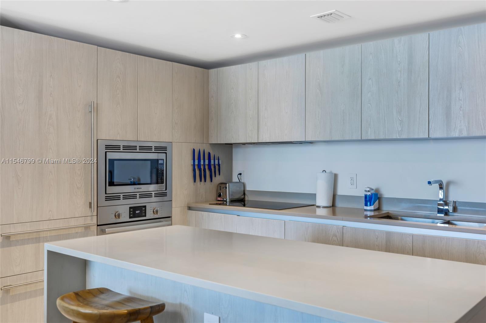 4111 S Ocean Dr 2904, Hollywood, Florida 33019, 2 Bedrooms Bedrooms, ,2 BathroomsBathrooms,Residential,For Sale,4111 S Ocean Dr 2904,A11546799