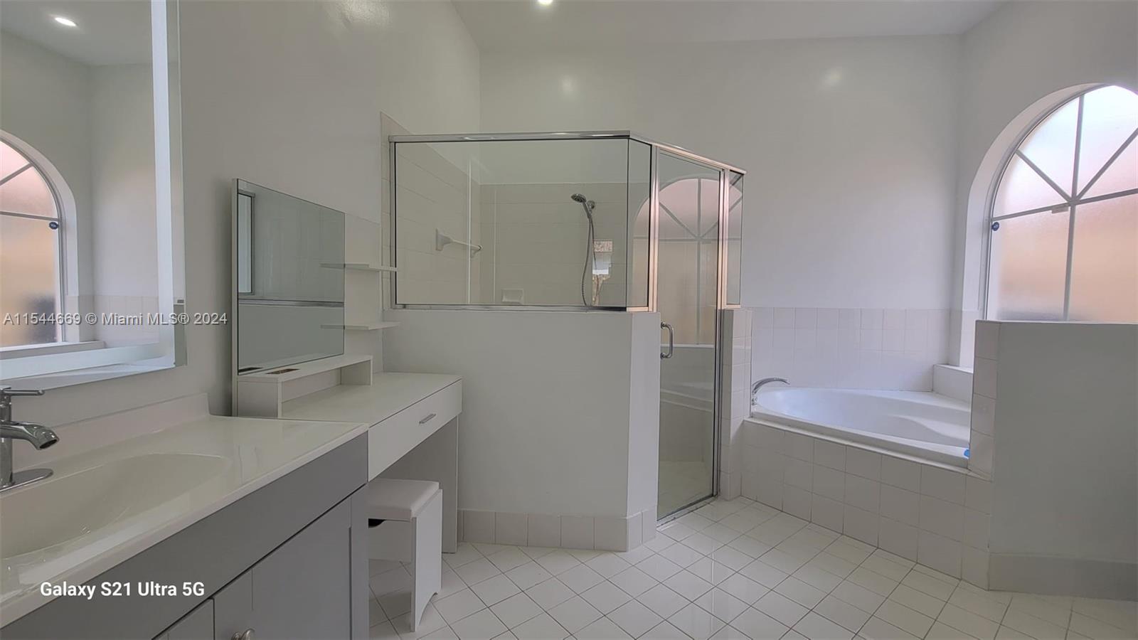 1019 NE 35th Ave 1019, Homestead, Florida 33033, 4 Bedrooms Bedrooms, ,3 BathroomsBathrooms,Residentiallease,For Rent,1019 NE 35th Ave 1019,A11544669