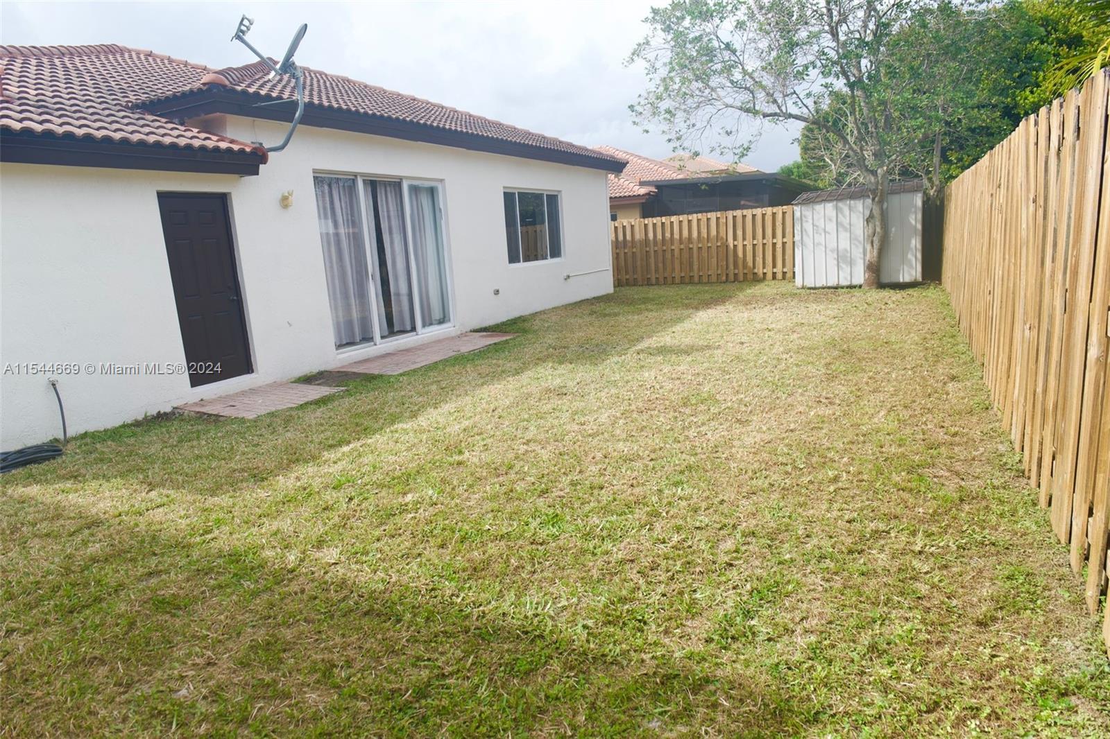 1019 NE 35th Ave 1019, Homestead, Florida 33033, 4 Bedrooms Bedrooms, ,3 BathroomsBathrooms,Residentiallease,For Rent,1019 NE 35th Ave 1019,A11544669