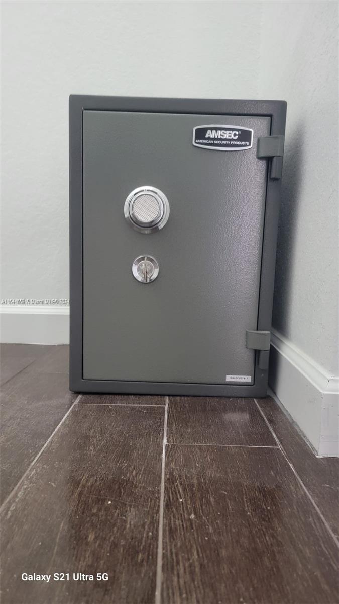 1019 NE 35th Ave 1019, Homestead, Florida 33033, 4 Bedrooms Bedrooms, ,3 BathroomsBathrooms,Residentiallease,For Rent,1019 NE 35th Ave 1019,A11544669