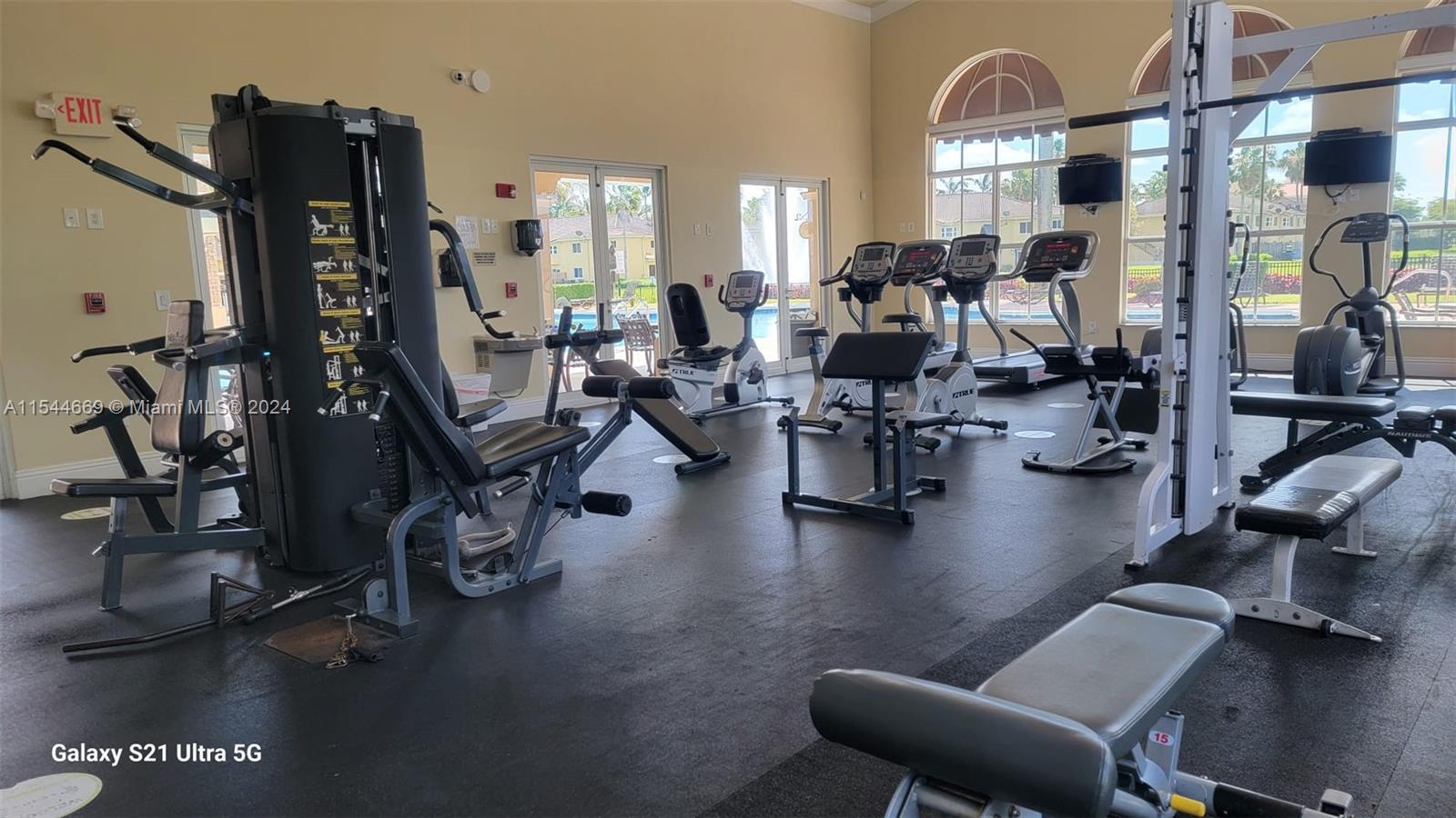 1019 NE 35th Ave 1019, Homestead, Florida 33033, 4 Bedrooms Bedrooms, ,3 BathroomsBathrooms,Residentiallease,For Rent,1019 NE 35th Ave 1019,A11544669