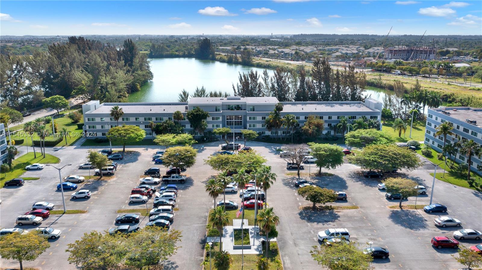 Homestead, Florida 33032, 2 Bedrooms Bedrooms, ,1 BathroomBathrooms,Residential,For Sale,A11545332