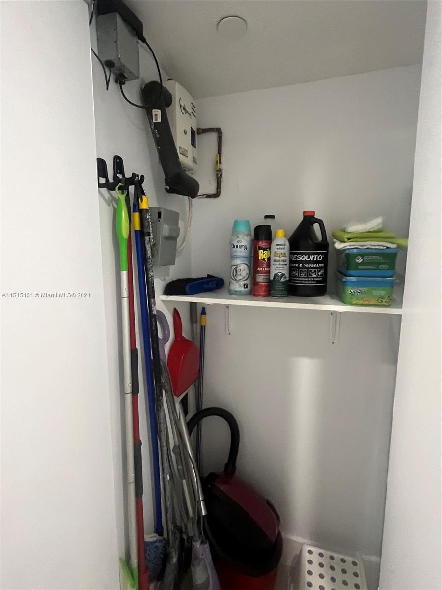 1700 NW N River Dr 504, Miami, Florida 33125, 2 Bedrooms Bedrooms, ,2 BathroomsBathrooms,Residentiallease,For Rent,1700 NW N River Dr 504,A11545151