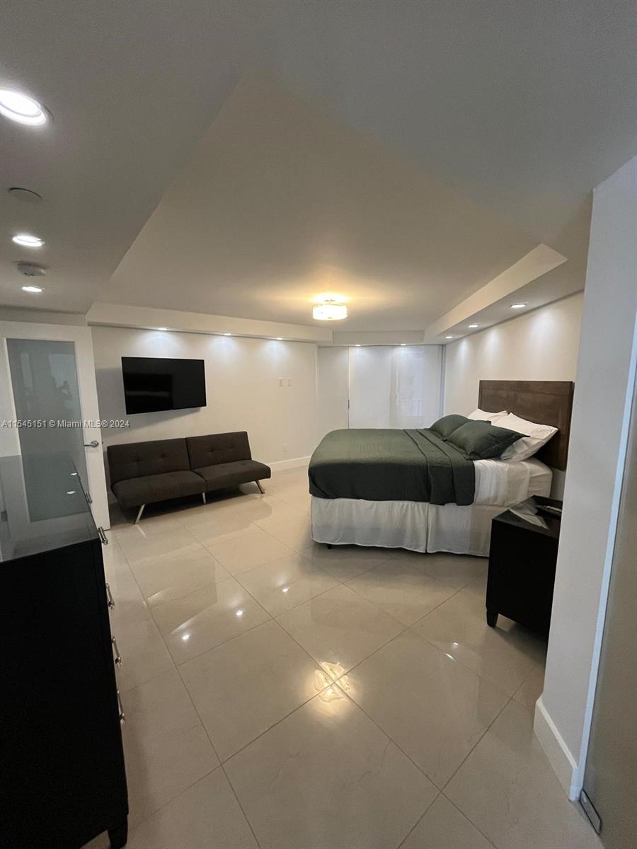 1700 NW N River Dr 504, Miami, Florida 33125, 2 Bedrooms Bedrooms, ,2 BathroomsBathrooms,Residentiallease,For Rent,1700 NW N River Dr 504,A11545151