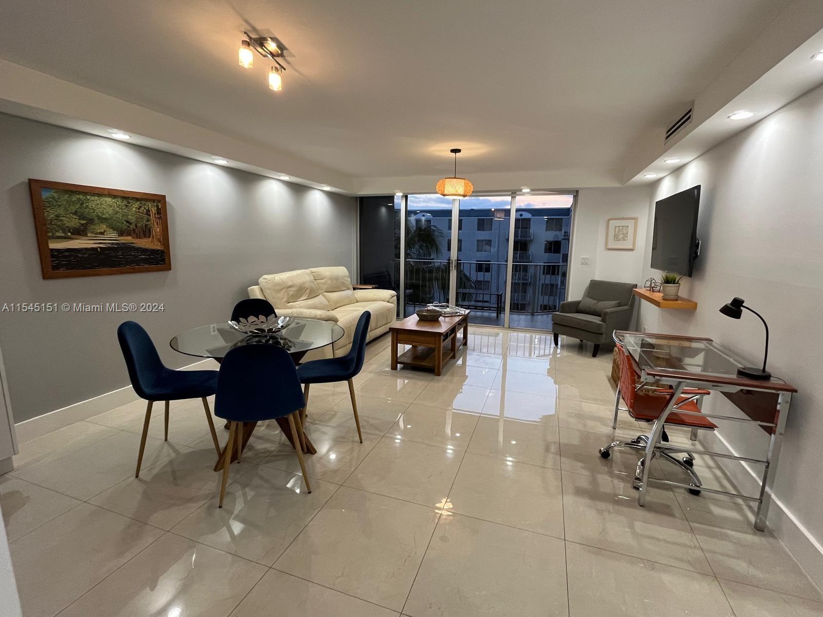 1700 NW N River Dr 504, Miami, Florida 33125, 2 Bedrooms Bedrooms, ,2 BathroomsBathrooms,Residentiallease,For Rent,1700 NW N River Dr 504,A11545151