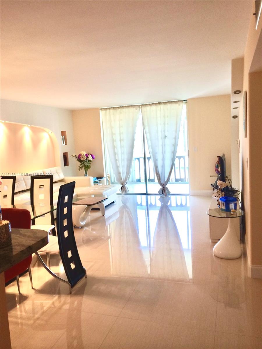 319 NE 14th Ave 602, Hallandale Beach, Florida 33009, 2 Bedrooms Bedrooms, ,2 BathroomsBathrooms,Residential,For Sale,319 NE 14th Ave 602,A11546811