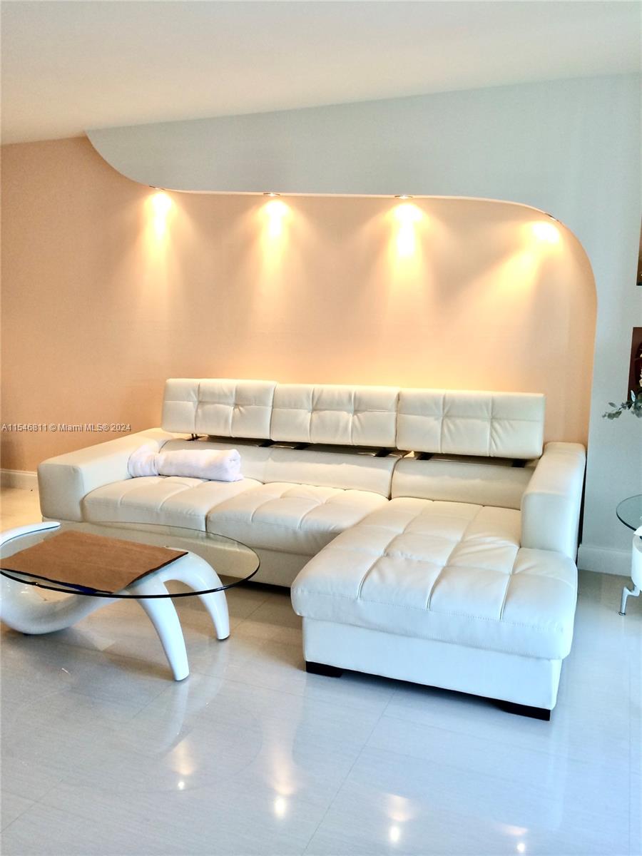 319 NE 14th Ave 602, Hallandale Beach, Florida 33009, 2 Bedrooms Bedrooms, ,2 BathroomsBathrooms,Residential,For Sale,319 NE 14th Ave 602,A11546811