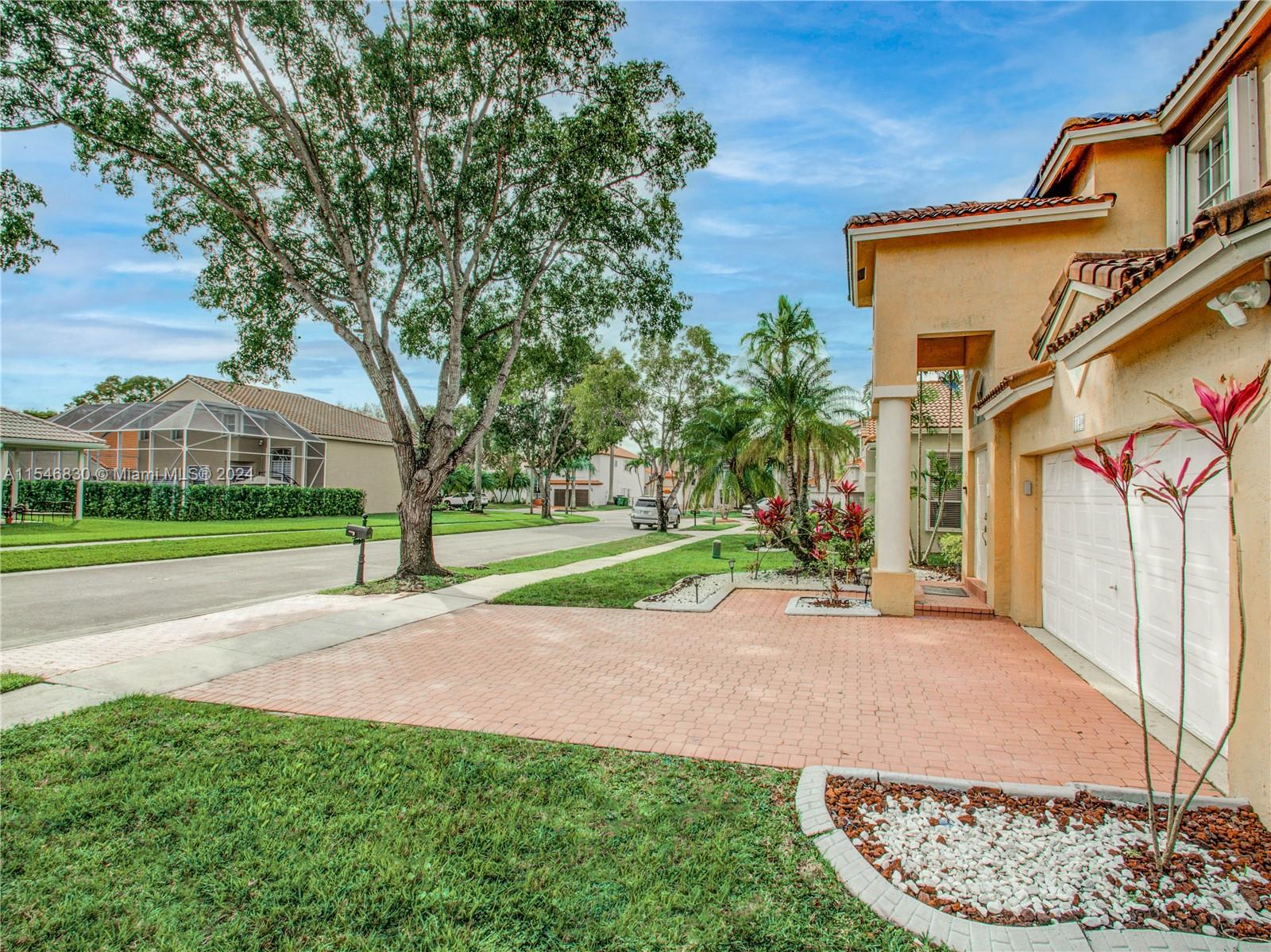 1130 NW 184th Pl, Pembroke Pines, Florida 33029, 5 Bedrooms Bedrooms, ,3 BathroomsBathrooms,Residential,For Sale,1130 NW 184th Pl,A11546830