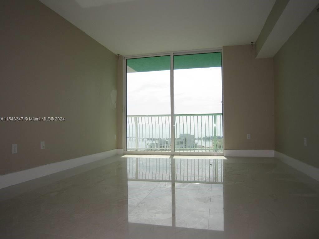 1200 BRICKELL BAY DR 3803, Miami, Florida 33131, 1 Bedroom Bedrooms, ,1 BathroomBathrooms,Residentiallease,For Rent,1200 BRICKELL BAY DR 3803,A11543347