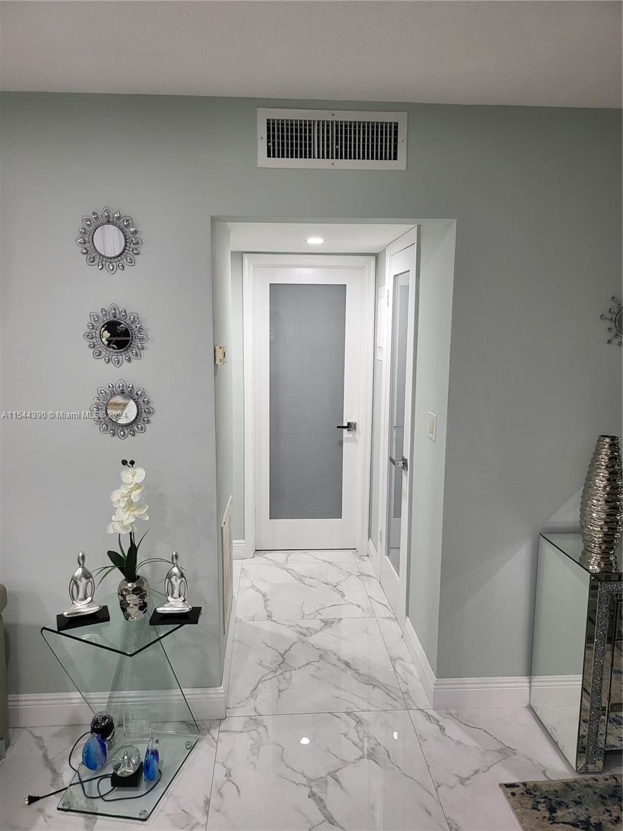 1747 Rodman St 110, Hollywood, Florida 33020, 2 Bedrooms Bedrooms, ,1 BathroomBathrooms,Residential,For Sale,1747 Rodman St 110,A11544390