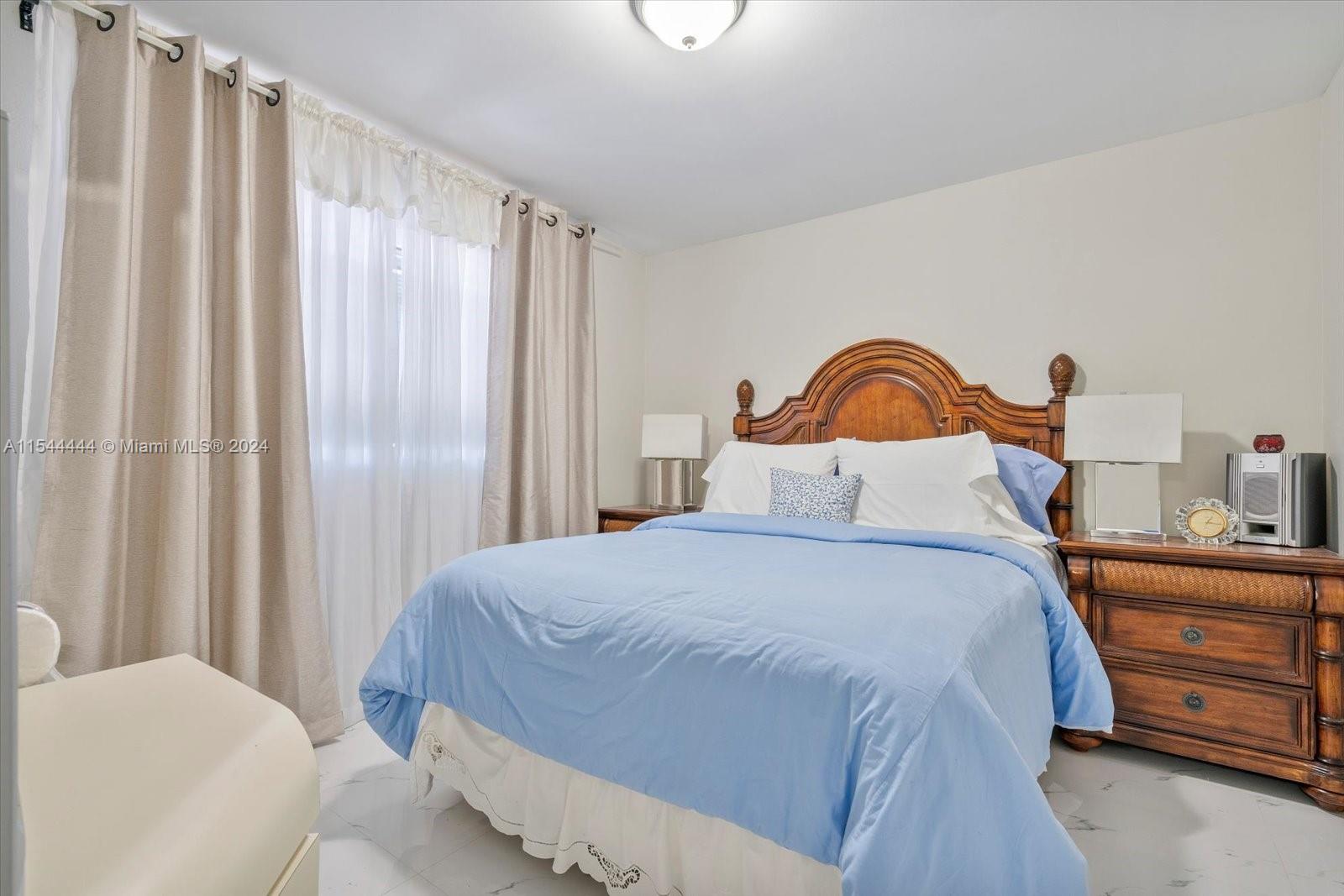 875 NE 195th St 413, Miami, Florida 33179, 2 Bedrooms Bedrooms, ,2 BathroomsBathrooms,Residential,For Sale,875 NE 195th St 413,A11544444