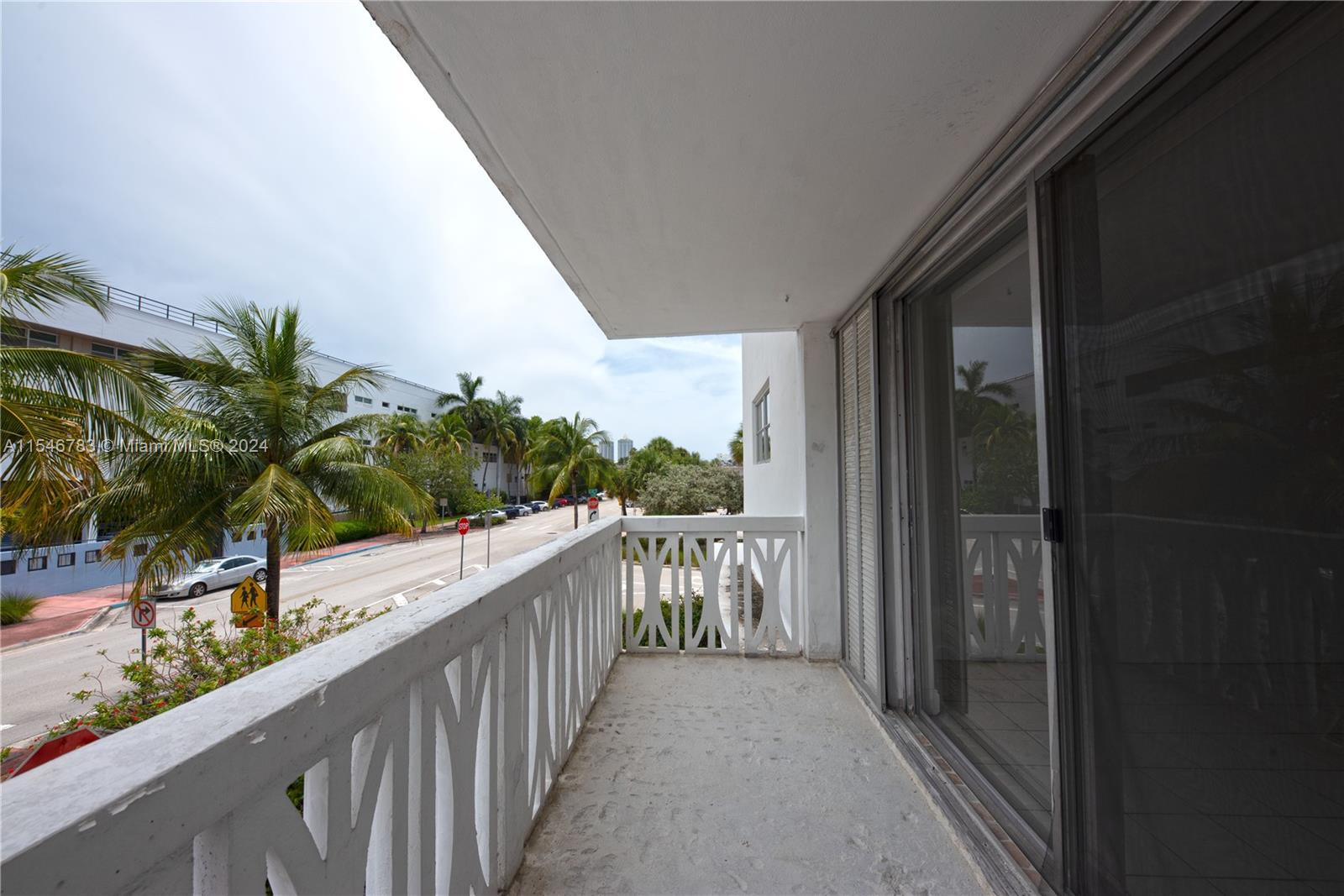 4142 N Jefferson Ave 2C, Miami Beach, Florida 33140, 2 Bedrooms Bedrooms, ,2 BathroomsBathrooms,Residential,For Sale,4142 N Jefferson Ave 2C,A11546783