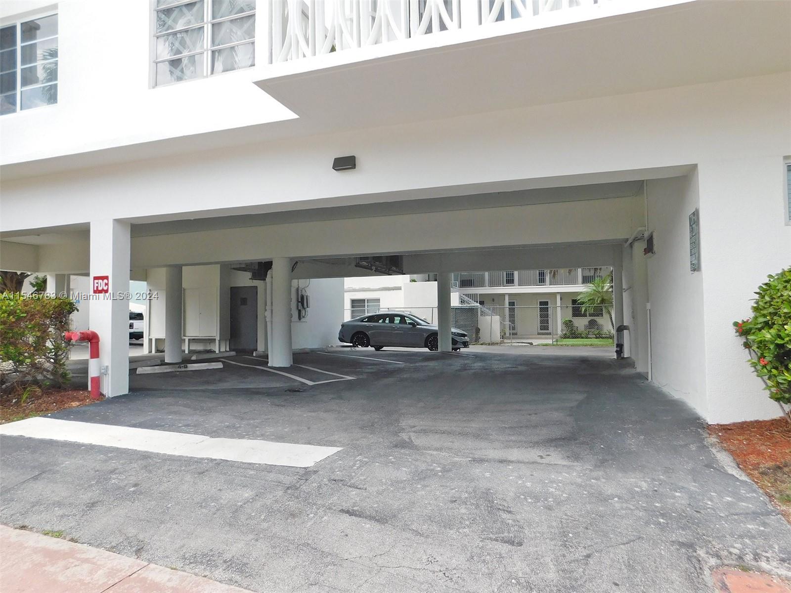 4142 N Jefferson Ave 2C, Miami Beach, Florida 33140, 2 Bedrooms Bedrooms, ,2 BathroomsBathrooms,Residential,For Sale,4142 N Jefferson Ave 2C,A11546783