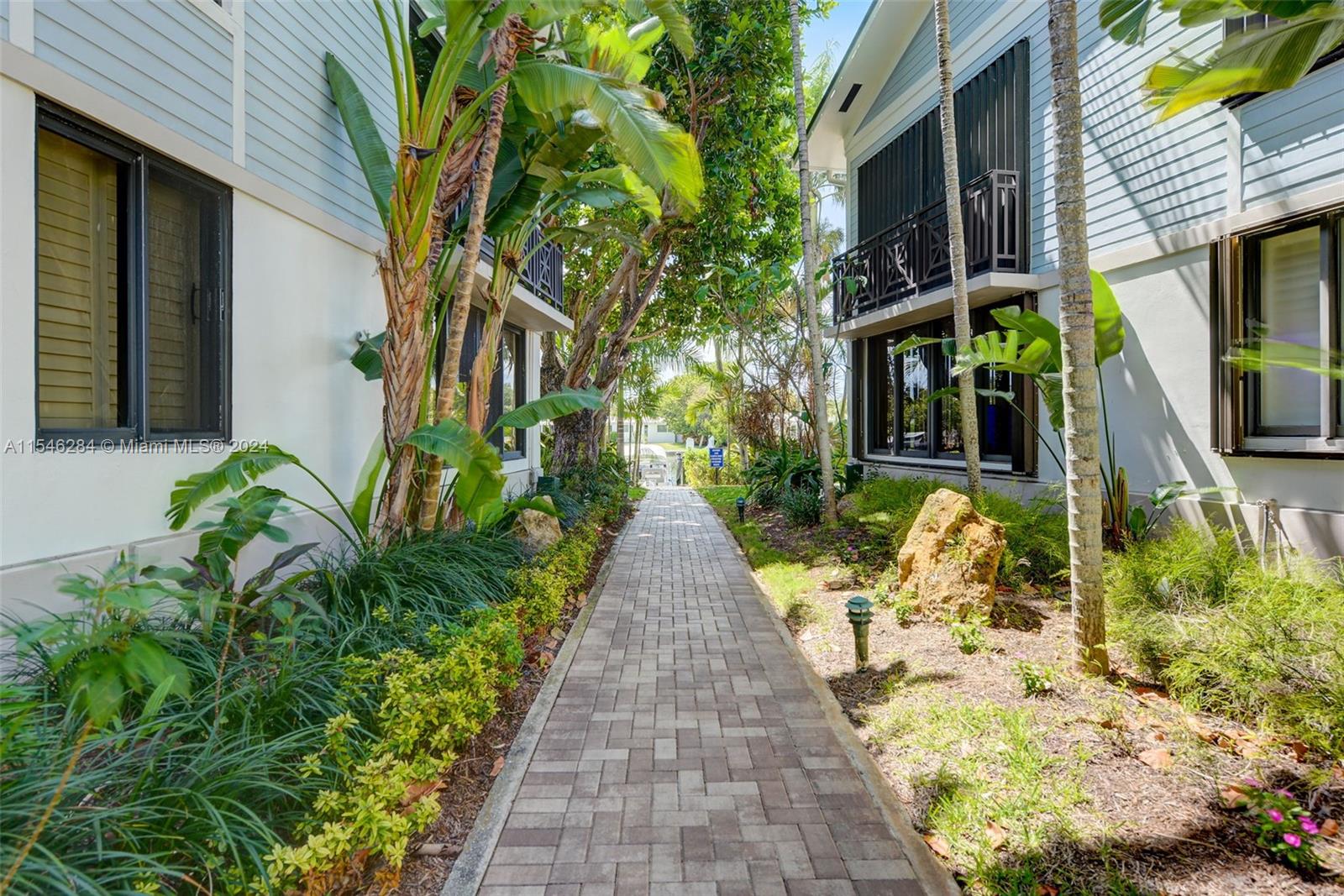 1578 S Ocean Ln 115, Fort Lauderdale, Florida 33316, 2 Bedrooms Bedrooms, ,2 BathroomsBathrooms,Residential,For Sale,1578 S Ocean Ln 115,A11546284