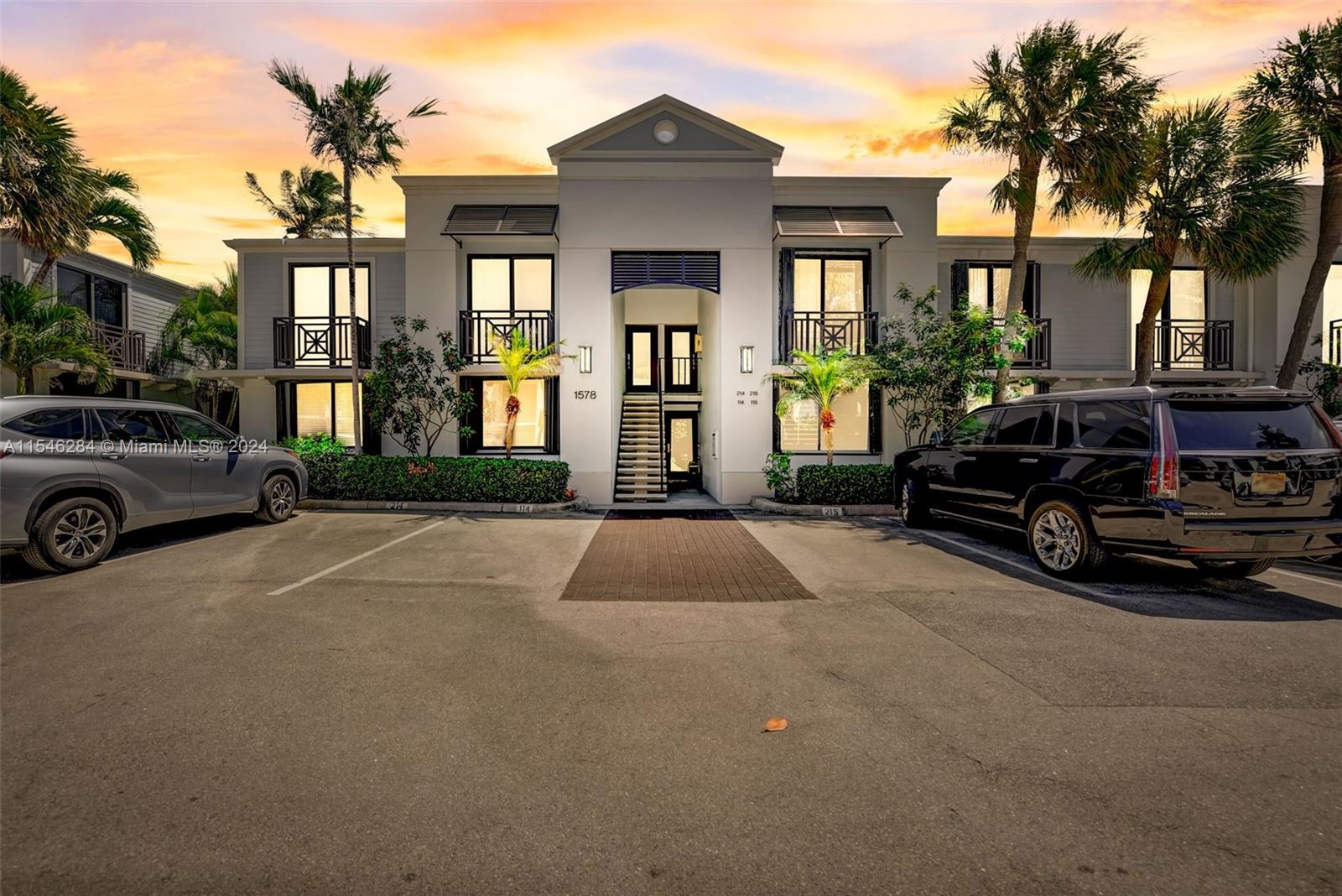 1578 S Ocean Ln 115, Fort Lauderdale, Florida 33316, 2 Bedrooms Bedrooms, ,2 BathroomsBathrooms,Residential,For Sale,1578 S Ocean Ln 115,A11546284