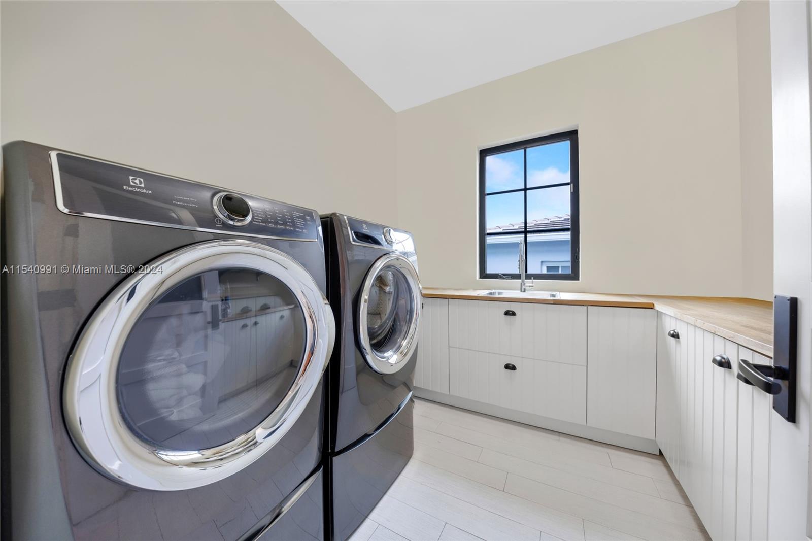 590 59th St, Miami, FL, 33137 United States, 4 Bedrooms Bedrooms, ,3 BathroomsBathrooms,Residential,For Sale,59th St,A11540991