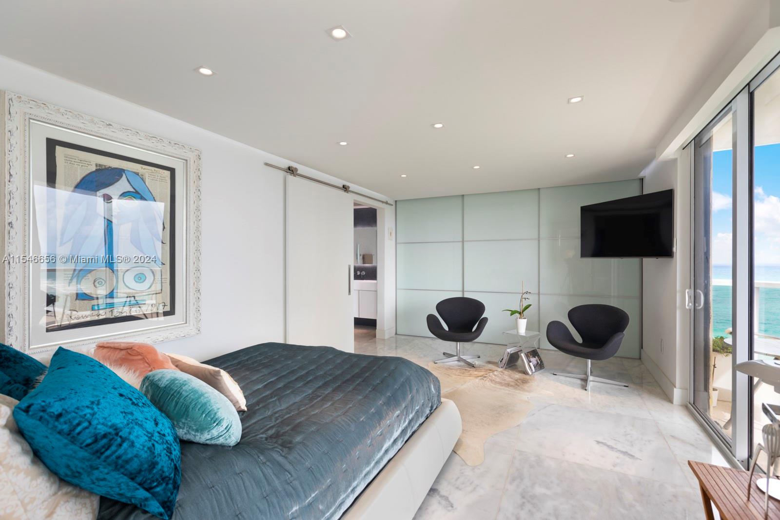 6423 Collins Ave 1404, Miami Beach, Florida 33141, 1 Bedroom Bedrooms, ,2 BathroomsBathrooms,Residential,For Sale,6423 Collins Ave 1404,A11546656