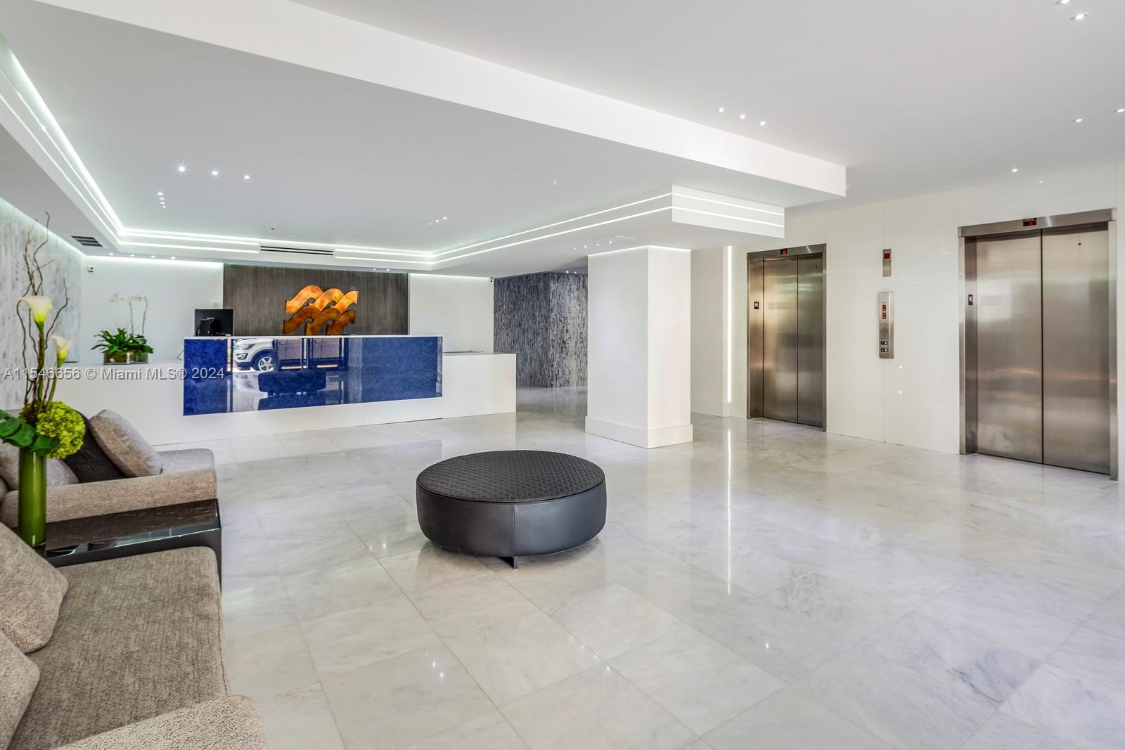 6423 Collins Ave 1404, Miami Beach, Florida 33141, 1 Bedroom Bedrooms, ,2 BathroomsBathrooms,Residential,For Sale,6423 Collins Ave 1404,A11546656