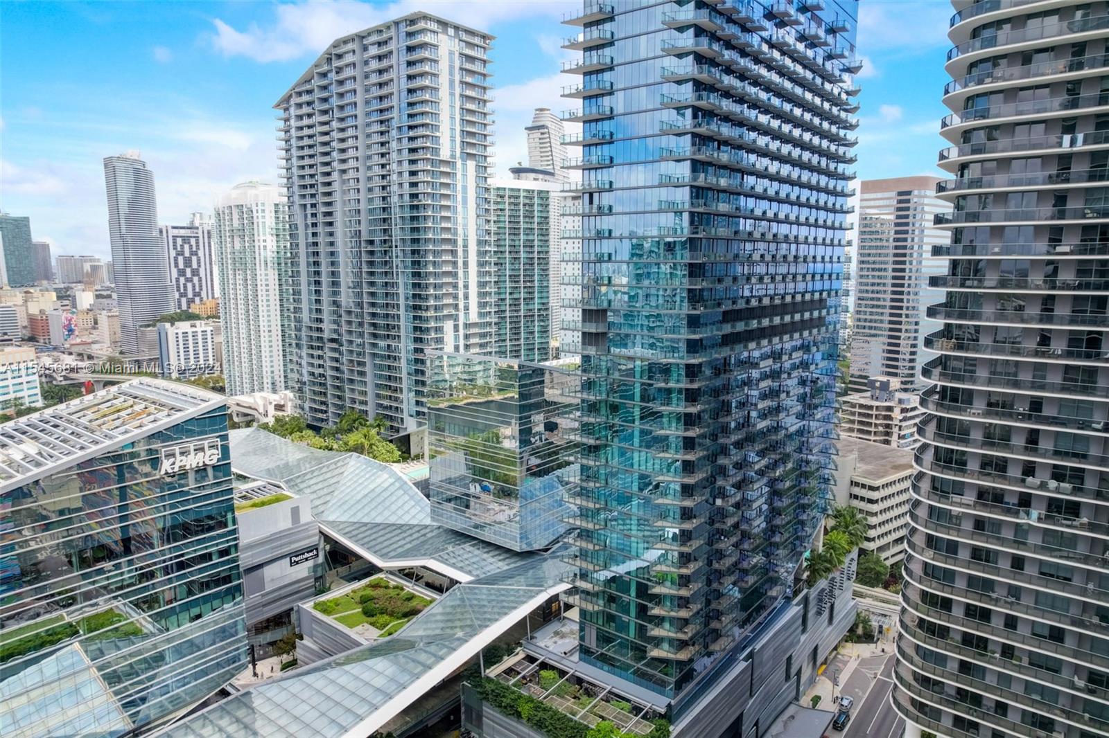 55 SW 9th St 2110, Miami, Florida 33130, 1 Bedroom Bedrooms, ,1 BathroomBathrooms,Residential,For Sale,55 SW 9th St 2110,A11545681