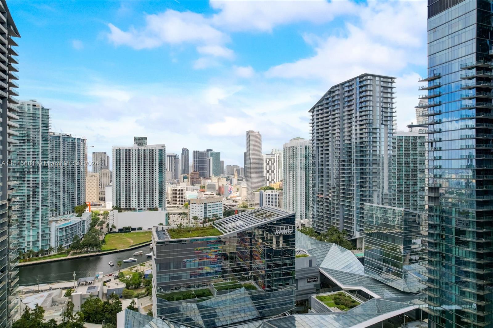55 SW 9th St 2110, Miami, Florida 33130, 1 Bedroom Bedrooms, ,1 BathroomBathrooms,Residential,For Sale,55 SW 9th St 2110,A11545681