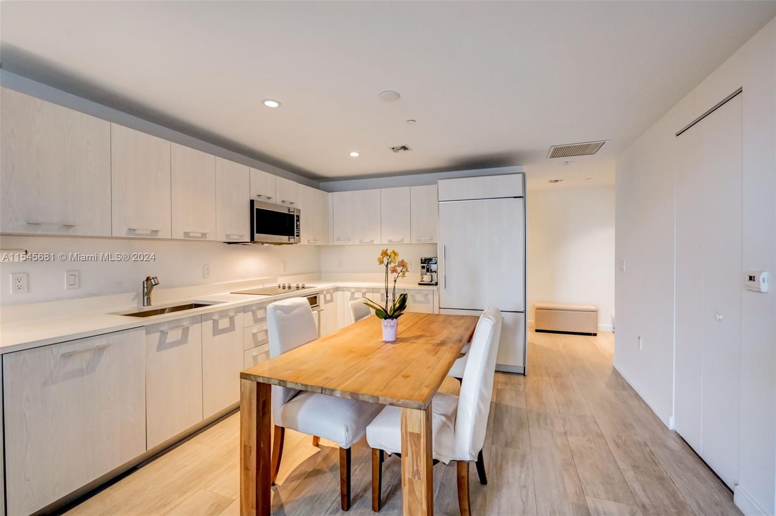 55 SW 9th St 2110, Miami, Florida 33130, 1 Bedroom Bedrooms, ,1 BathroomBathrooms,Residential,For Sale,55 SW 9th St 2110,A11545681