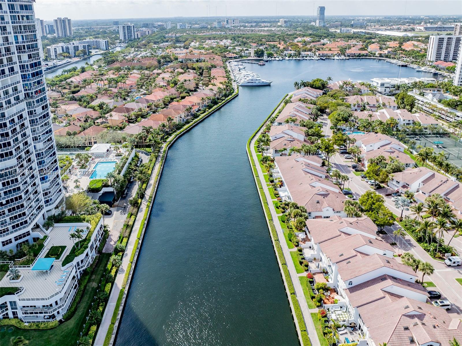 3801 207th St, Aventura, FL, 33180 United States, 2 Bedrooms Bedrooms, ,2 BathroomsBathrooms,Residential,For Sale,207th St,A11546191