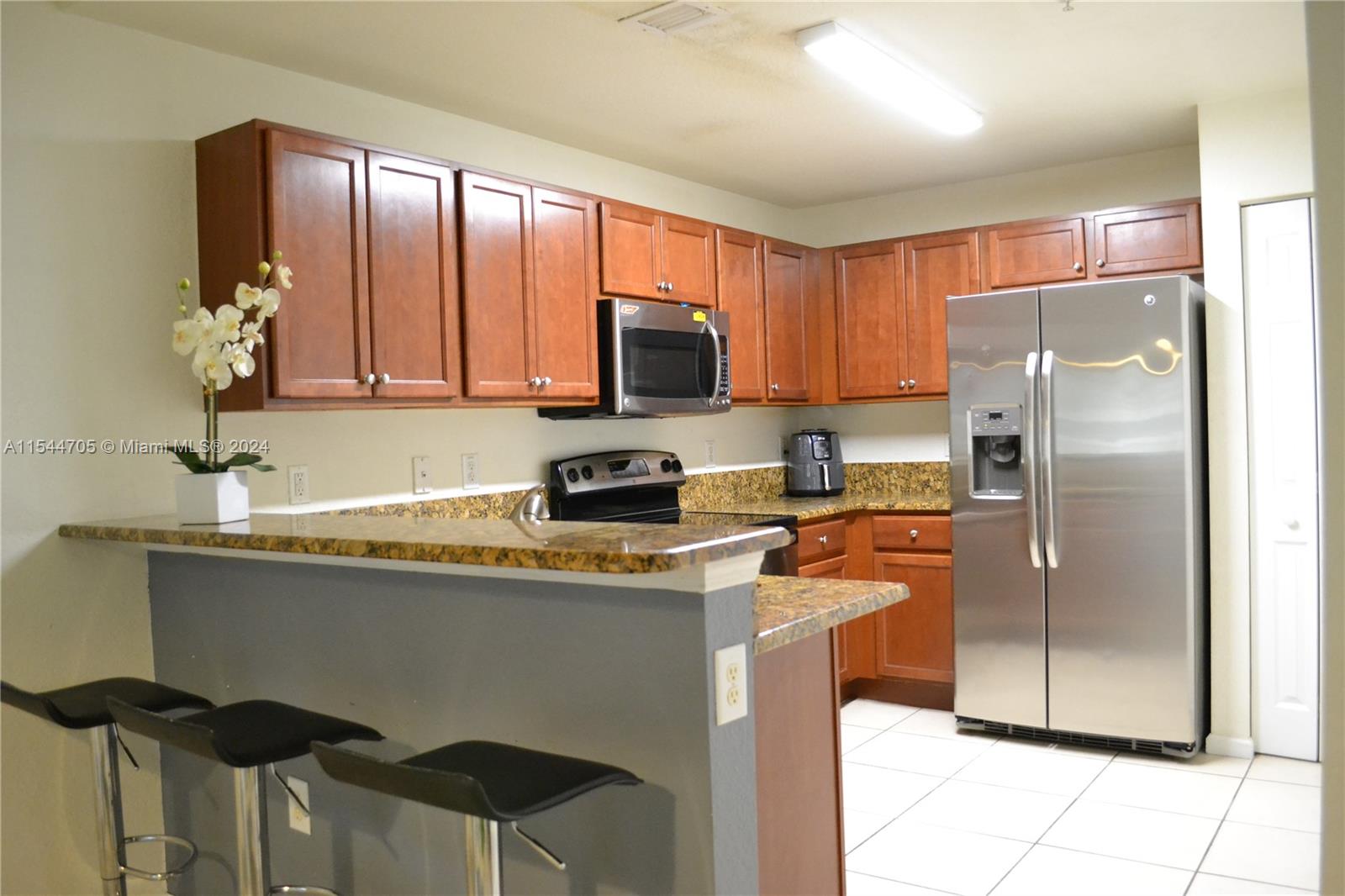 11603 NW 89th St 214, Doral, Florida 33178, 2 Bedrooms Bedrooms, ,2 BathroomsBathrooms,Residential,For Sale,11603 NW 89th St 214,A11544705