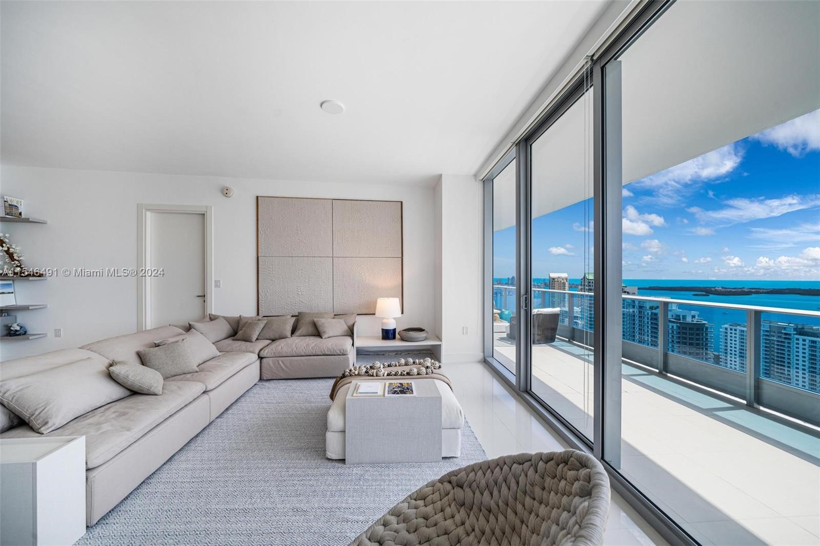200 Biscayne Boulevard Way 4704, Miami, Florida 33131, 2 Bedrooms Bedrooms, ,2 BathroomsBathrooms,Residential,For Sale,200 Biscayne Boulevard Way 4704,A11546491