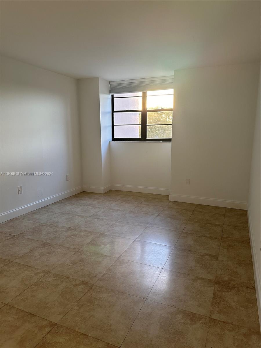 10525 112th Ave, Miami, FL, 33176 United States, 1 Bedroom Bedrooms, ,1 BathroomBathrooms,Residential,For Sale,112th Ave,A11546918