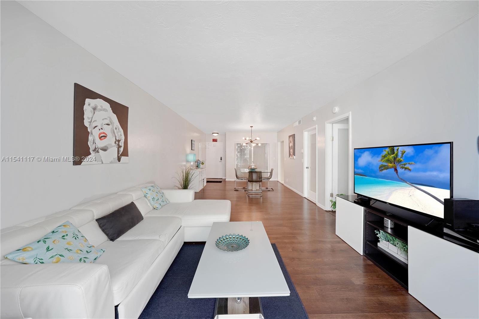 Hollywood, Florida 33019, 1 Bedroom Bedrooms, ,1 BathroomBathrooms,Residential,For Sale,A11541117