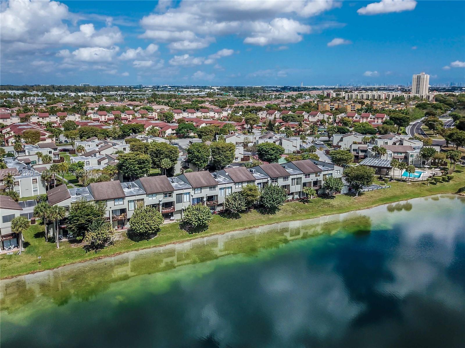10000 NW 9th St Cir 2, Miami, Florida 33172, 2 Bedrooms Bedrooms, ,2 BathroomsBathrooms,Residential,For Sale,10000 NW 9th St Cir 2,A11546140