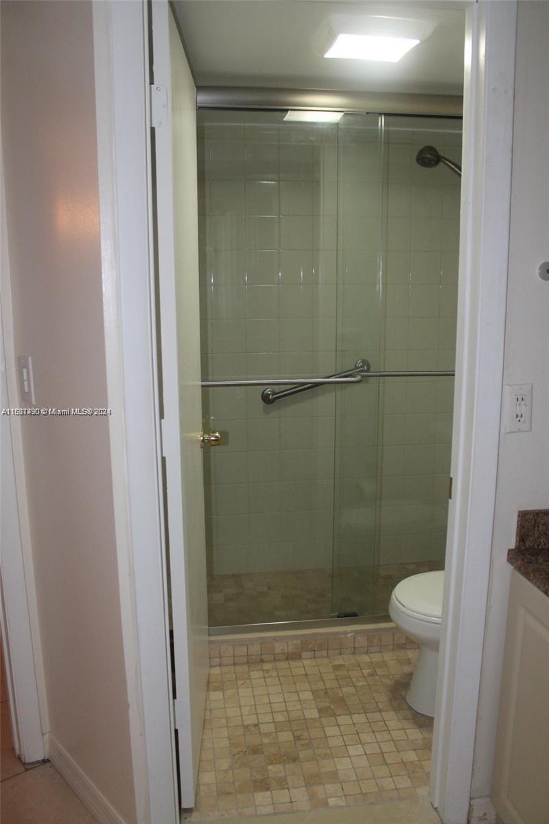 20500 W Country Club Dr 508, Aventura, Florida 33180, 2 Bedrooms Bedrooms, ,2 BathroomsBathrooms,Residential,For Sale,20500 W Country Club Dr 508,A11537430