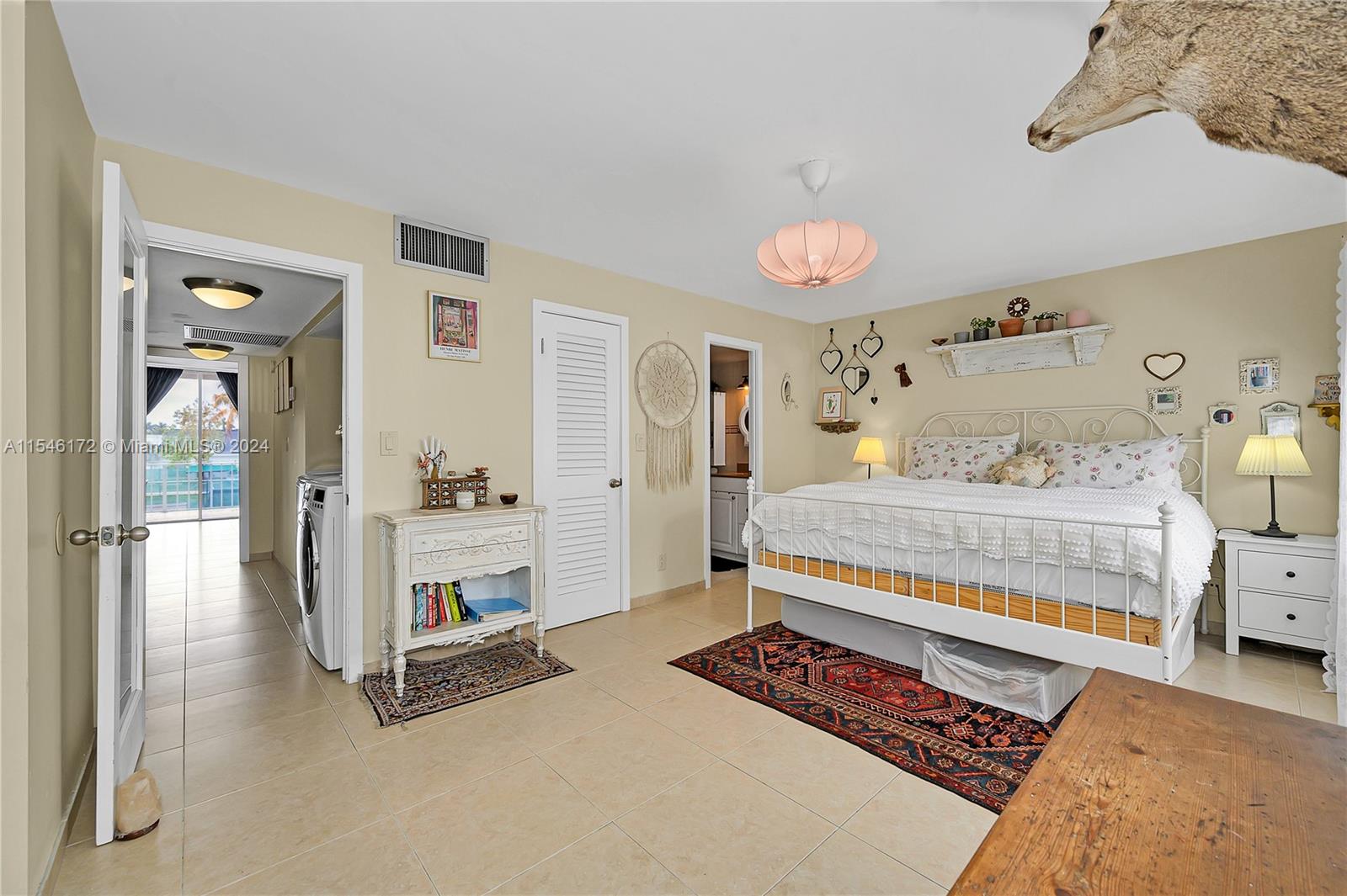 905 NE 27th Ave 905, Hallandale Beach, Florida 33009, 2 Bedrooms Bedrooms, ,2 BathroomsBathrooms,Residential,For Sale,905 NE 27th Ave 905,A11546172